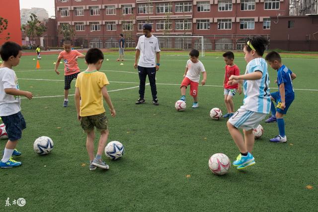 布伦森36分尼克斯大胜活塞 凯尔特人轻取黄蜂