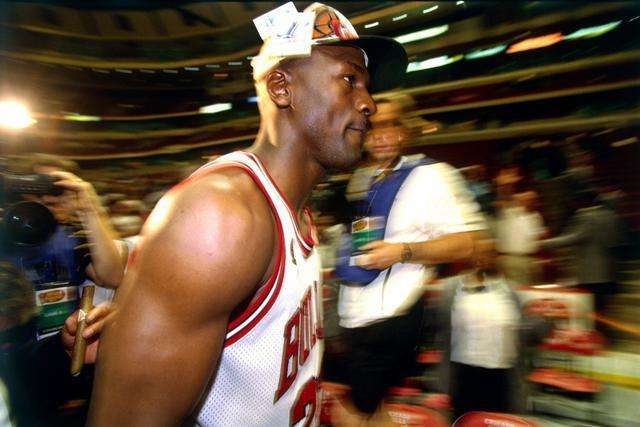 英格兰联赛杯8强赛 远藤航被利物浦评为队内最佳